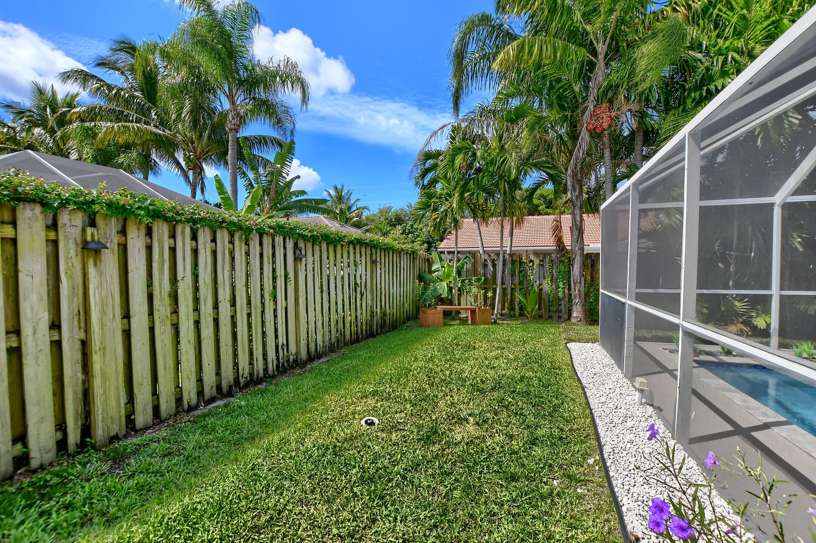 630 Southwest 17th Street Boca Raton, FL 33486 - Photo 49 of 53 Sideyard