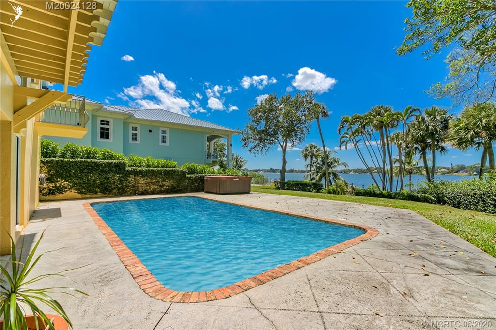 17 West High Point Road Stuart, FL 34996 - Photo 4 of 23 15x30 foot custom pool and separate spa