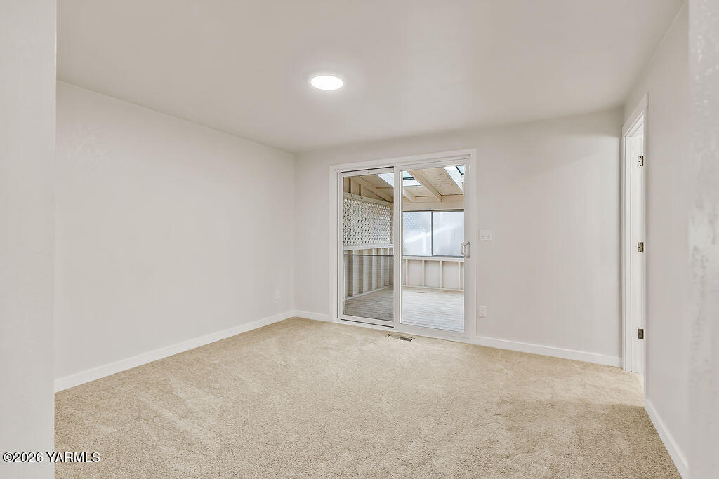 235 South Ridgeway Drive Yakima, WA 98901 - Photo 17 of 39 Primary