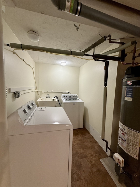 27 Ledgewood Road Framingham, MA 01701 - Photo 17 of 19