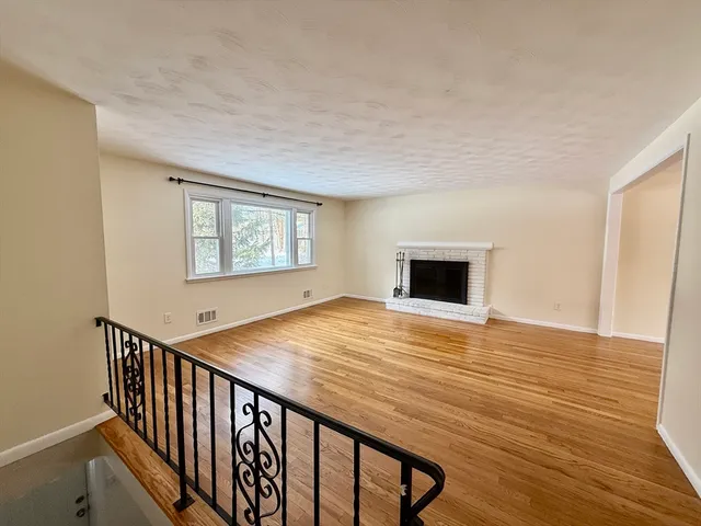 $4,075 | 27 Ledgewood Road, Framingham, MA 01701