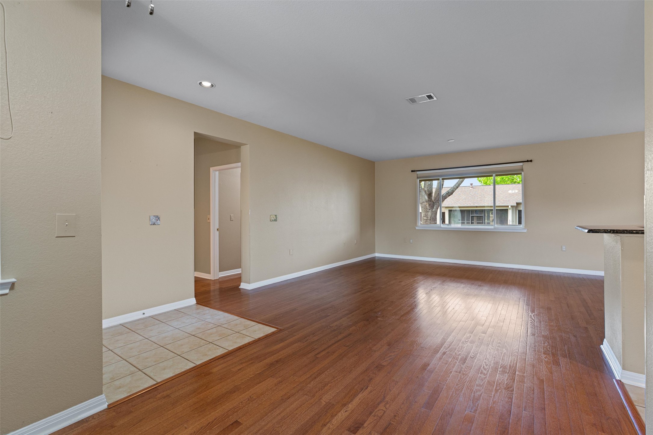 113 Coreopsis Way Georgetown, TX 78633 - Photo 12 of 37