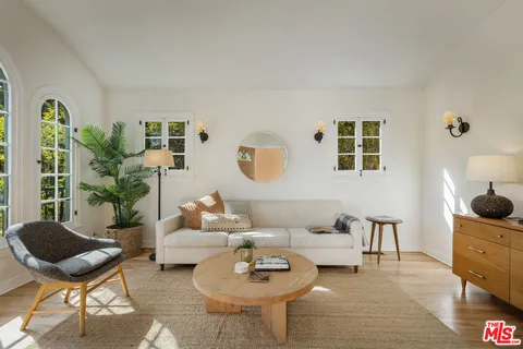 $1,899,000 | 2644 Armstrong Avenue, Los Angeles, CA 90039