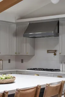 $8,868,000 | 26201 Dori Lane, Los Altos Hills, CA 94022