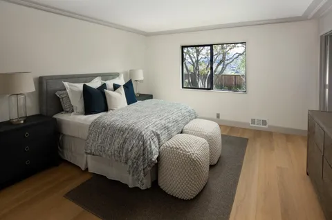 $8,868,000 | 26201 Dori Lane, Los Altos Hills, CA 94022