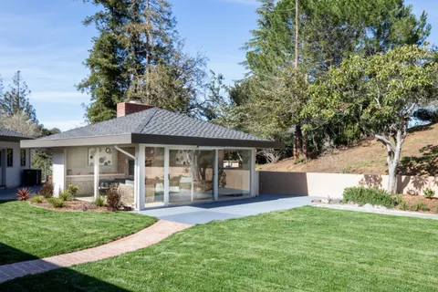 $7,788,000 | 26201 Dori Lane, Los Altos Hills, CA 94022