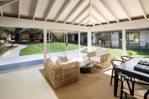 $8,868,000 | 26201 Dori Lane, Los Altos Hills, CA 94022