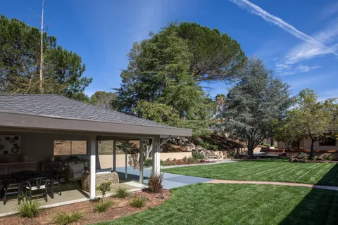 $8,868,000 | 26201 Dori Lane, Los Altos Hills, CA 94022