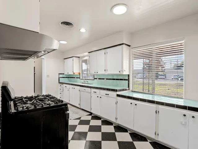 $515,000 | 4430 North Teilman Avenue, Fresno, CA 93705