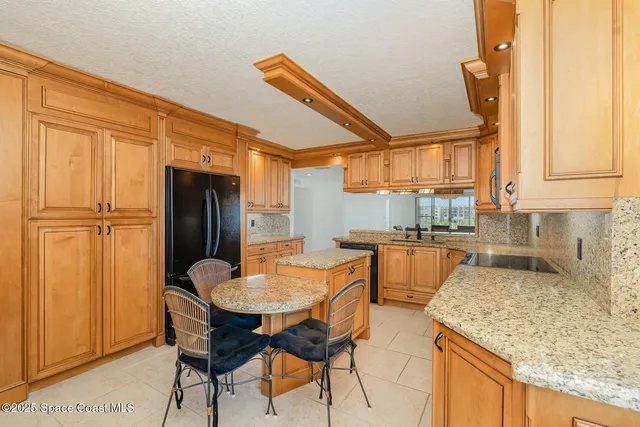 $675,000 | 3400 Ocean Beach Boulevard, Unit 515, Cocoa Beach, FL 32931