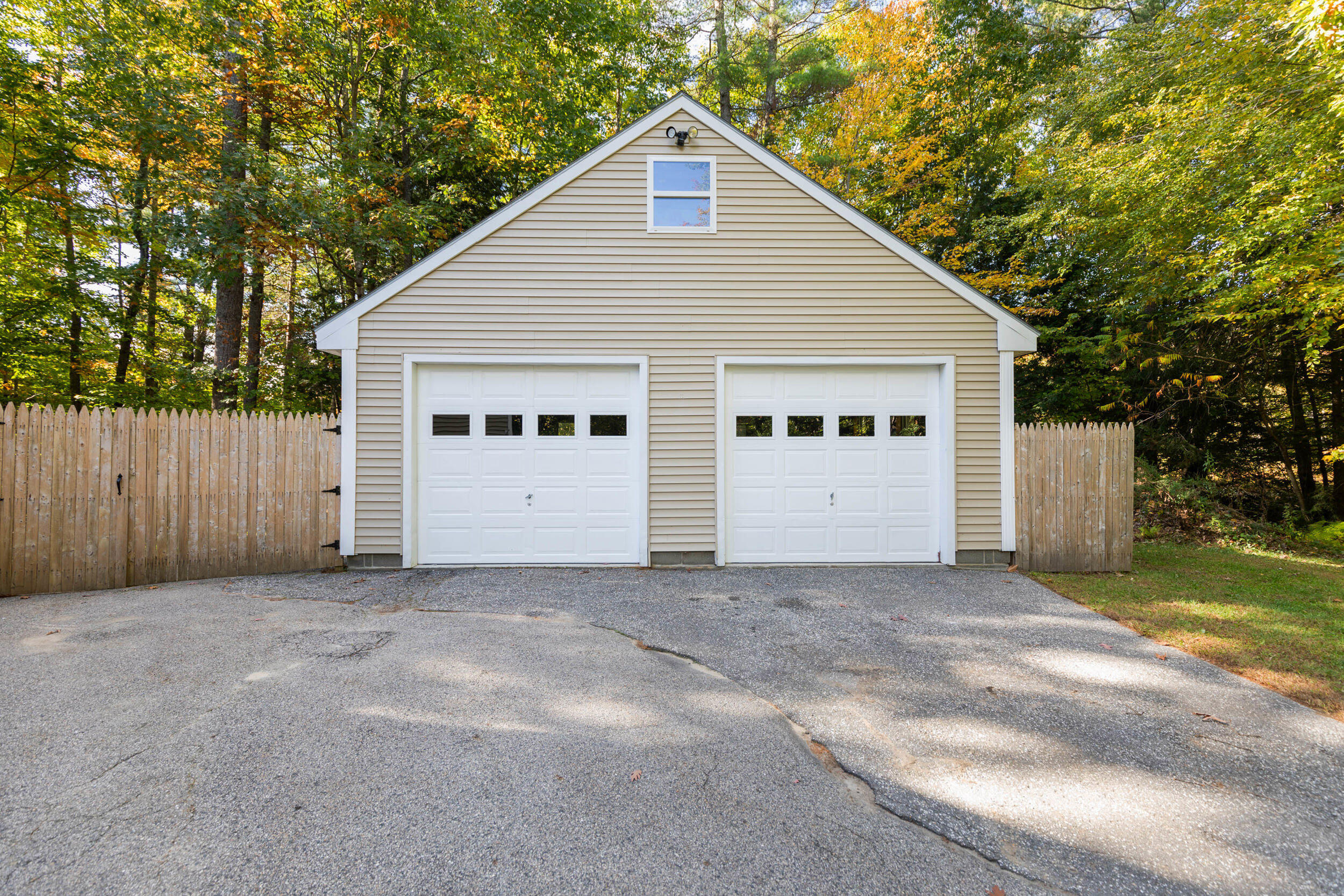 160 Meadow Road Raymond, ME 04071 - Photo 22 of 36 46_160 meadow road raymond_029