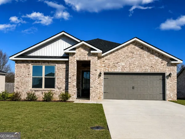 $359,999 | 417 Otters Rdg Drive, Kathleen, GA 31047