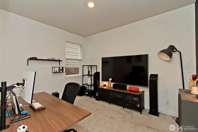 $3,950 | 28252 33rd Place South, Auburn, WA 98001