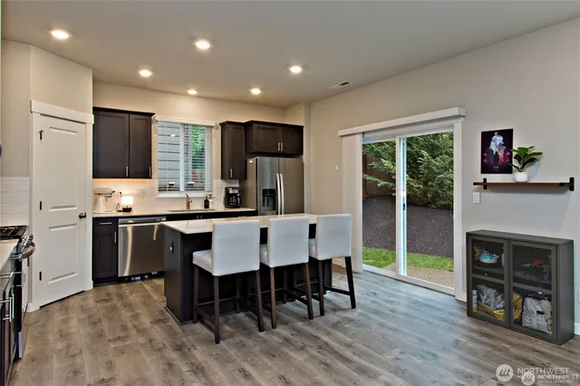 $3,950 | 28252 33rd Place South, Auburn, WA 98001