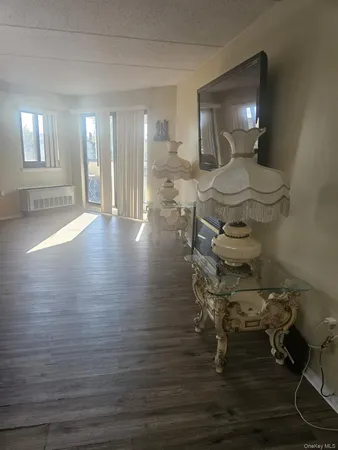 $479,000 | 725 Miller Avenue, Unit 221, Freeport, NY 11520