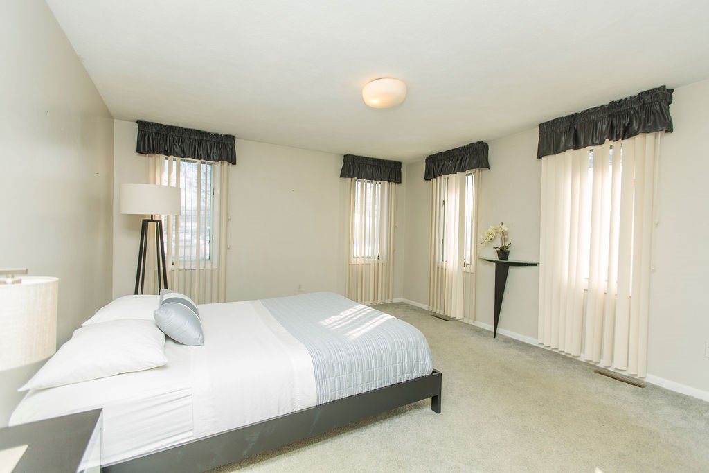 171 Rangeley Road Cranston, RI 02920 - Photo 14 of 18