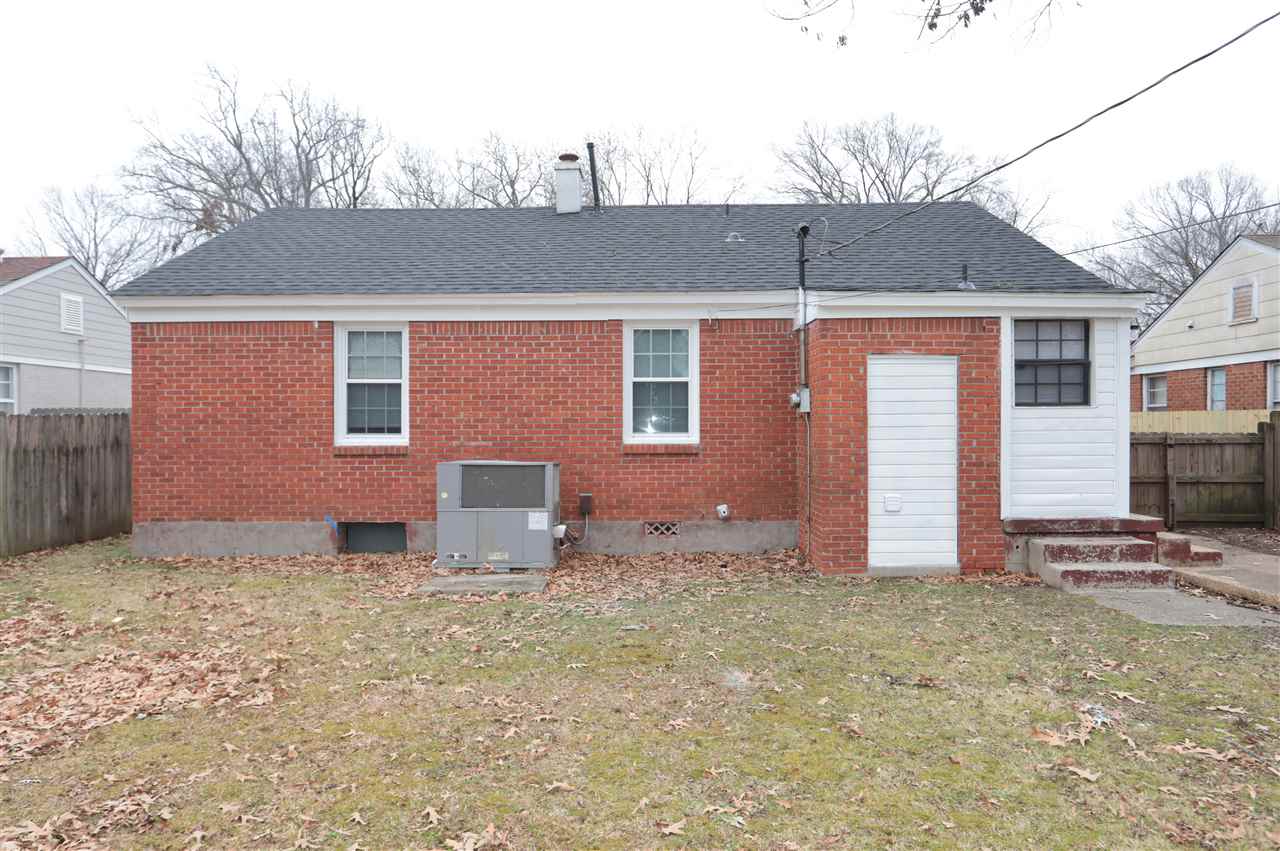 1713 Ronda Street Memphis, TN 38108 - Photo 3 of 15 Gallery Image 3