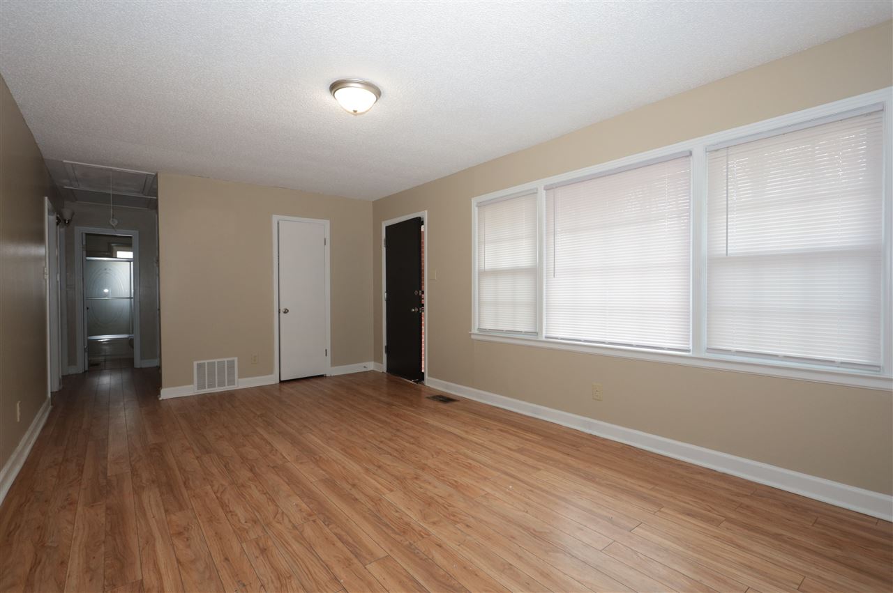 1713 Ronda Street Memphis, TN 38108 - Photo 6 of 15 Gallery Image 6
