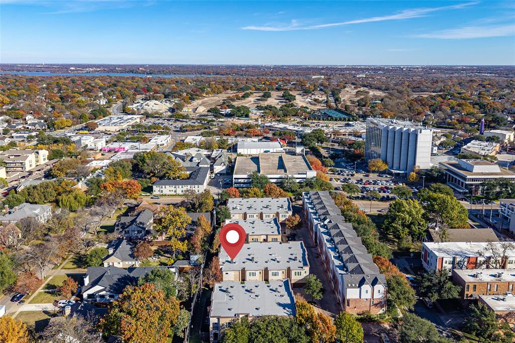 6269 Oram Street, Unit 23 Dallas, TX 75214 - Photo 35 of 39 an aerial view of a city