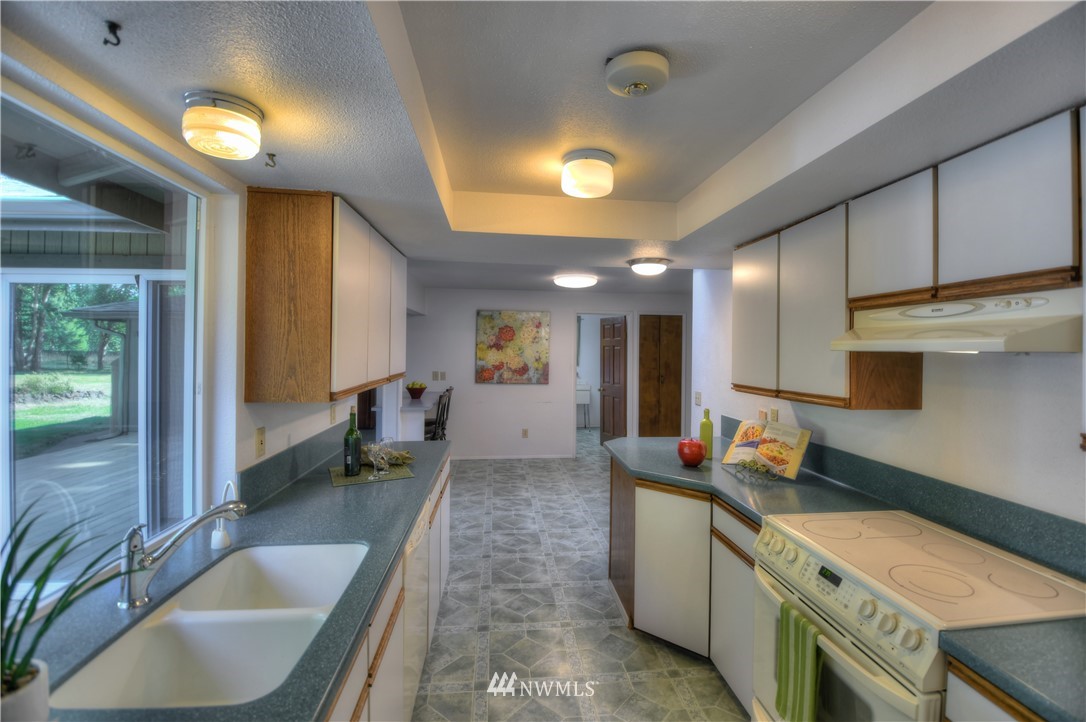 9224 Mullen Road Southeast Olympia, WA 98513 - Photo 7 of 25 Gallery Image 7
