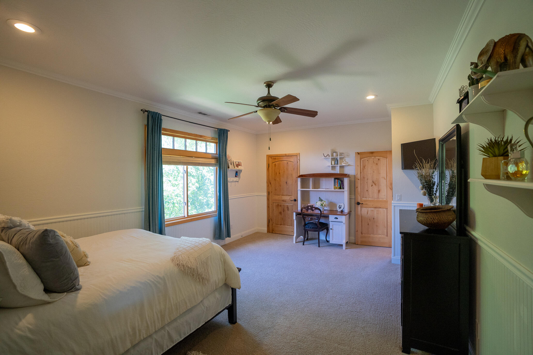 1881 Brophy Road Eagle Point, OR 97524 - Photo 74 of 130 075