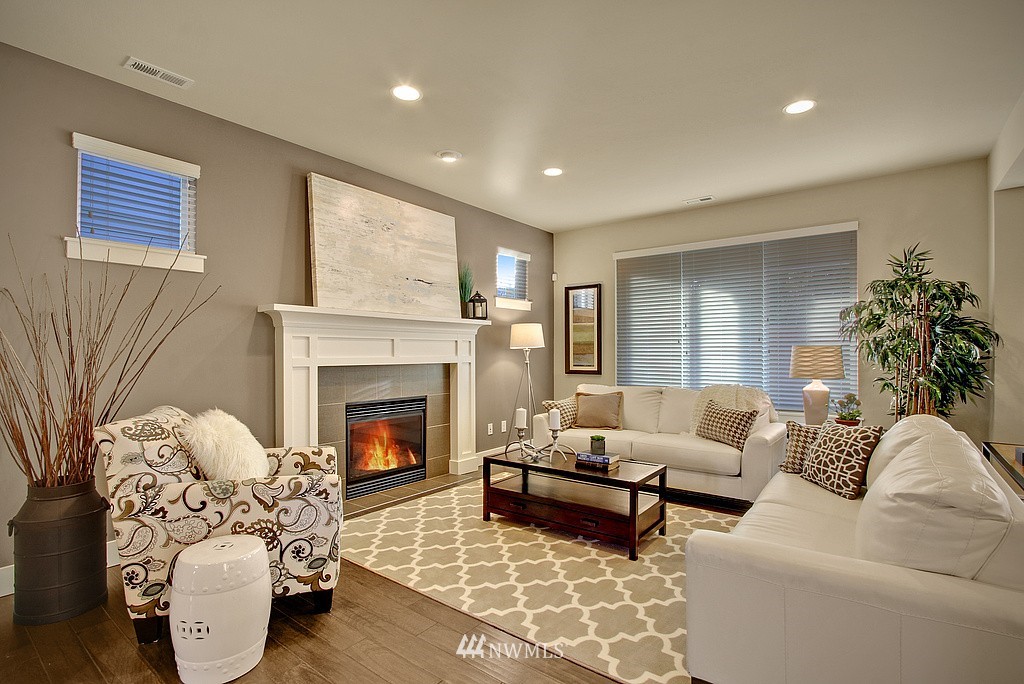 4325 ( 12) 225th Place Southeast Bothell, WA 98021 - Photo 2 of 15 Gallery Image 2