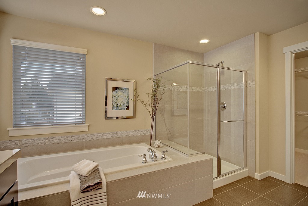 4325 ( 12) 225th Place Southeast Bothell, WA 98021 - Photo 13 of 15 Gallery Image 13
