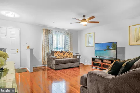 $335,000 | 10 Amberlady Court, Owings Mills, MD 21117
