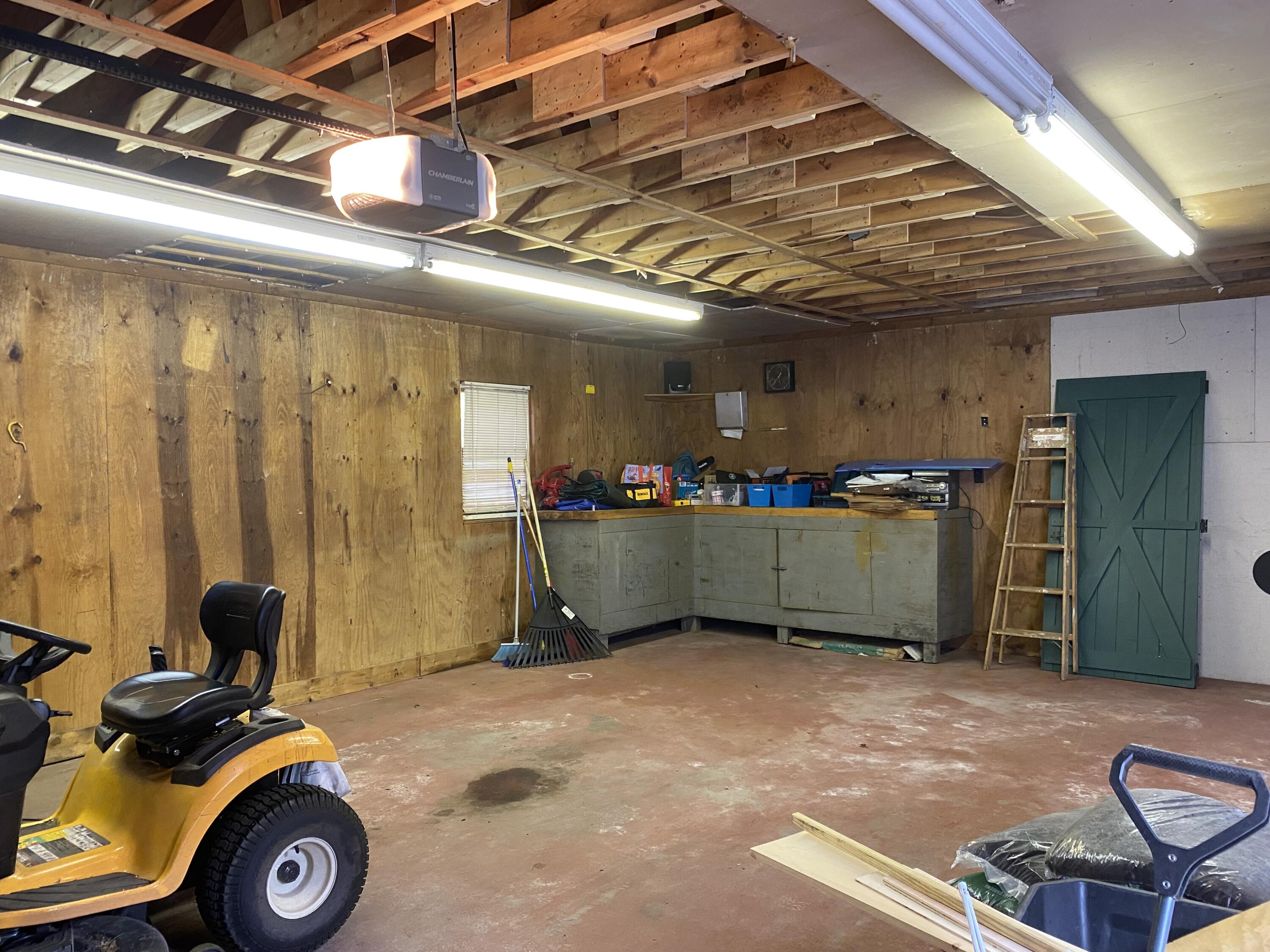 211 Allen Avenue Portland, ME 04103 - Photo 26 of 31 Garage