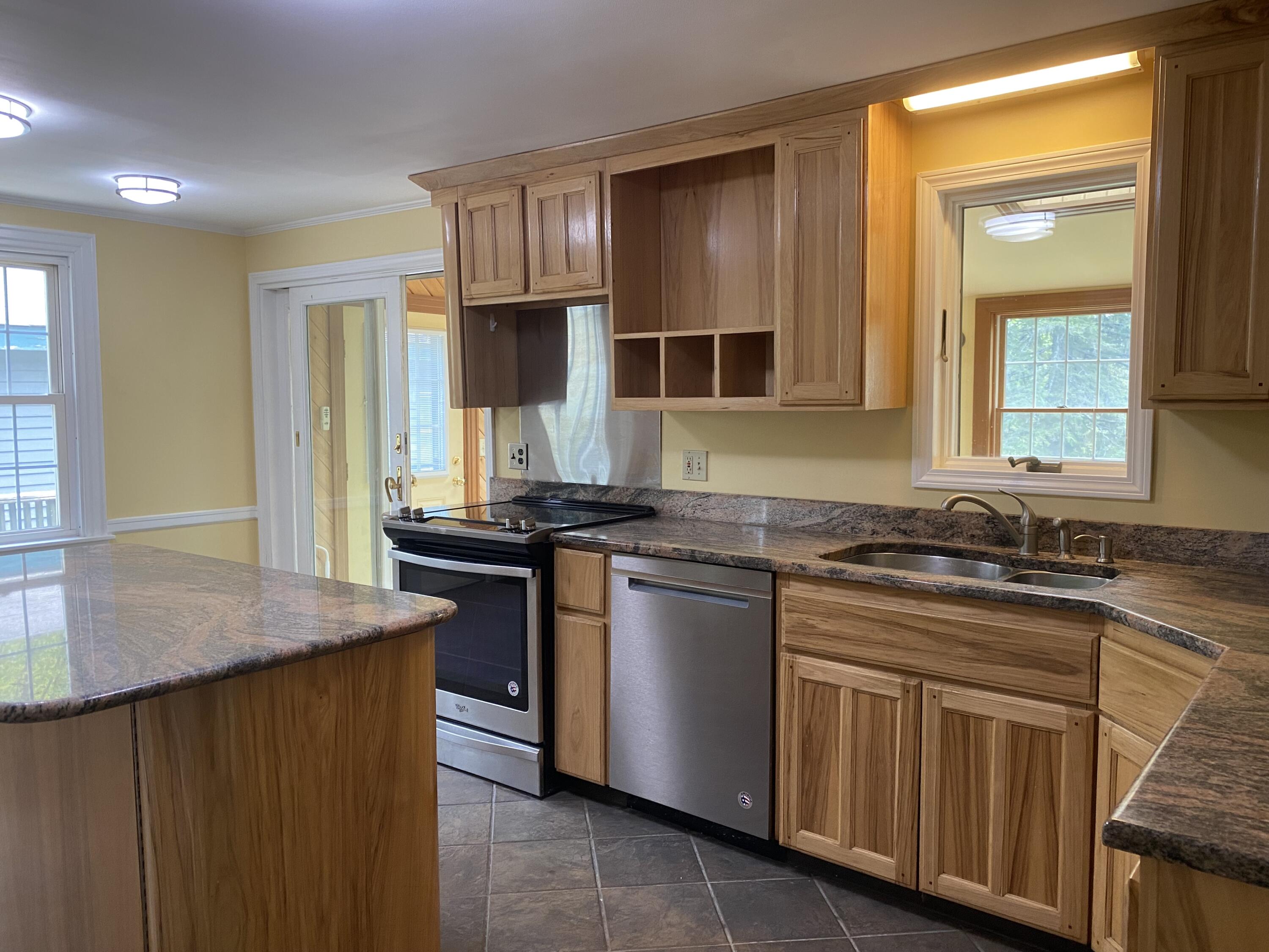 211 Allen Avenue Portland, ME 04103 - Photo 5 of 31 Kitchen2