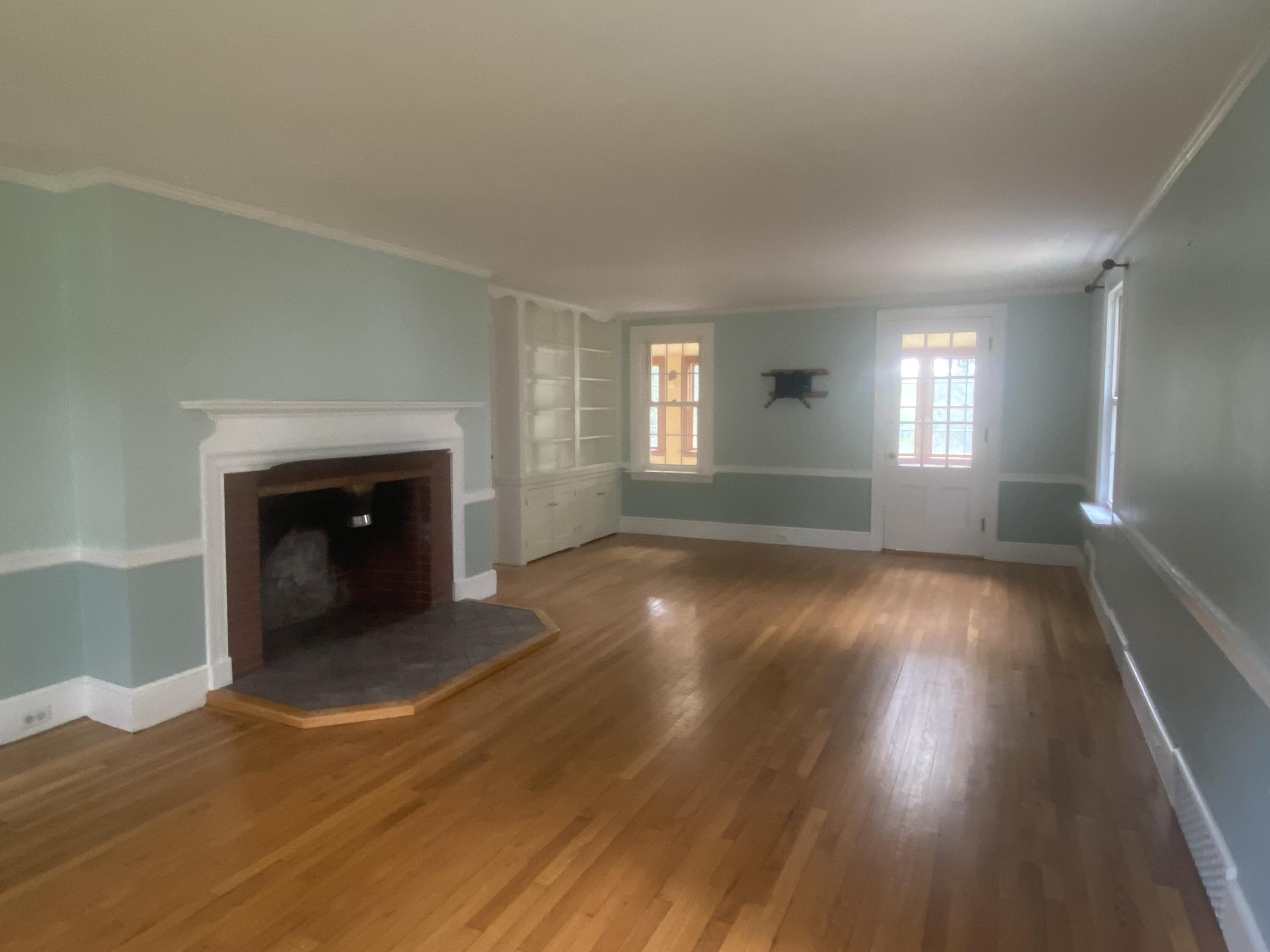 211 Allen Avenue Portland, ME 04103 - Photo 9 of 31 Living Rm2