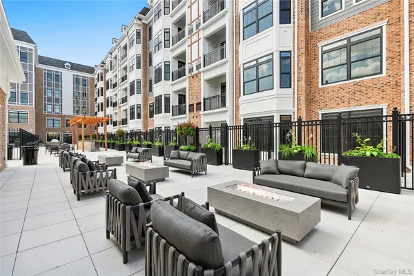 $7,500 | 695 Merrick Avenue, Unit 437, Westbury, NY 11590