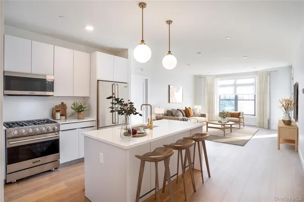 $7,500 | 695 Merrick Avenue, Unit 437, Westbury, NY 11590