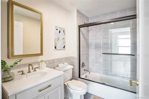 $7,500 | 695 Merrick Avenue, Unit 437, Westbury, NY 11590