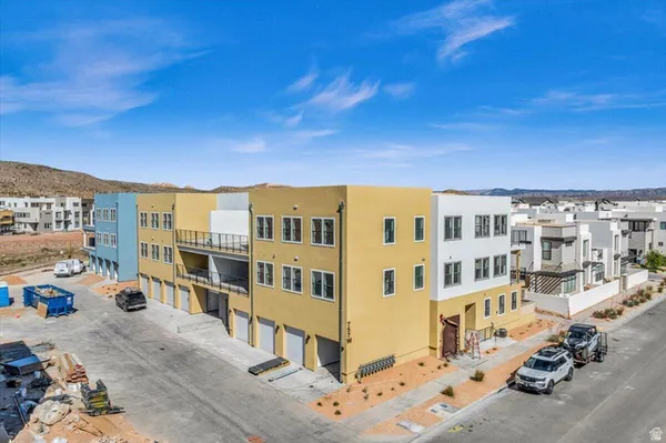 $499,900 | 747 West Periwinkle Lane, Unit 302, St. George, UT 84790