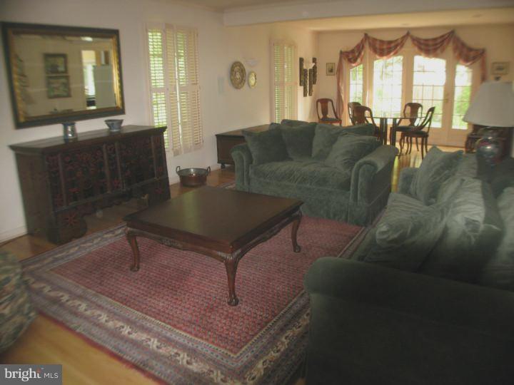 155 Laurel Road Princeton, NJ 08540 - Photo 2 of 14