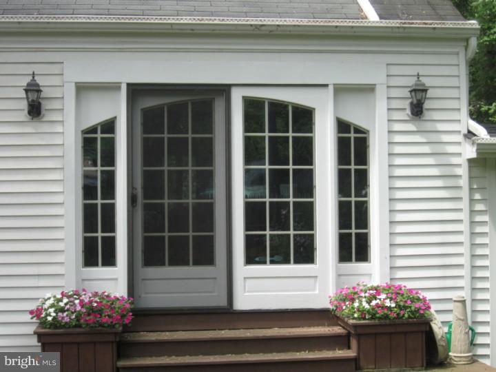 155 Laurel Road Princeton, NJ 08540 - Photo 10 of 14