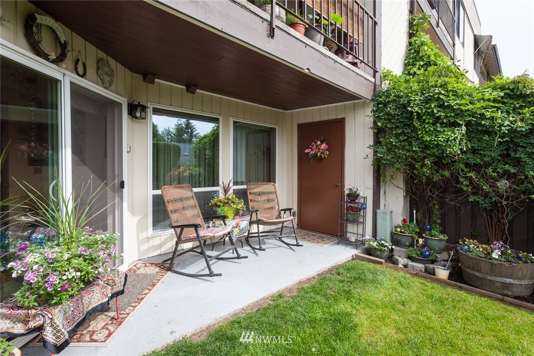 1541 Sheridan Road, Unit F1 Bremerton, WA 98310 - Photo 1 of 24 Gallery Image 1