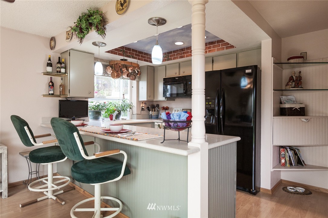1541 Sheridan Road, Unit F1 Bremerton, WA 98310 - Photo 11 of 24 Gallery Image 11