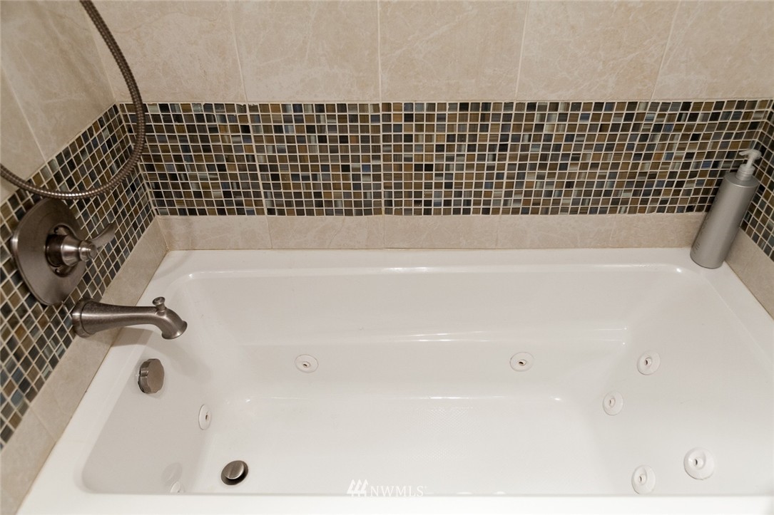 1541 Sheridan Road, Unit F1 Bremerton, WA 98310 - Photo 22 of 24 Gallery Image 22
