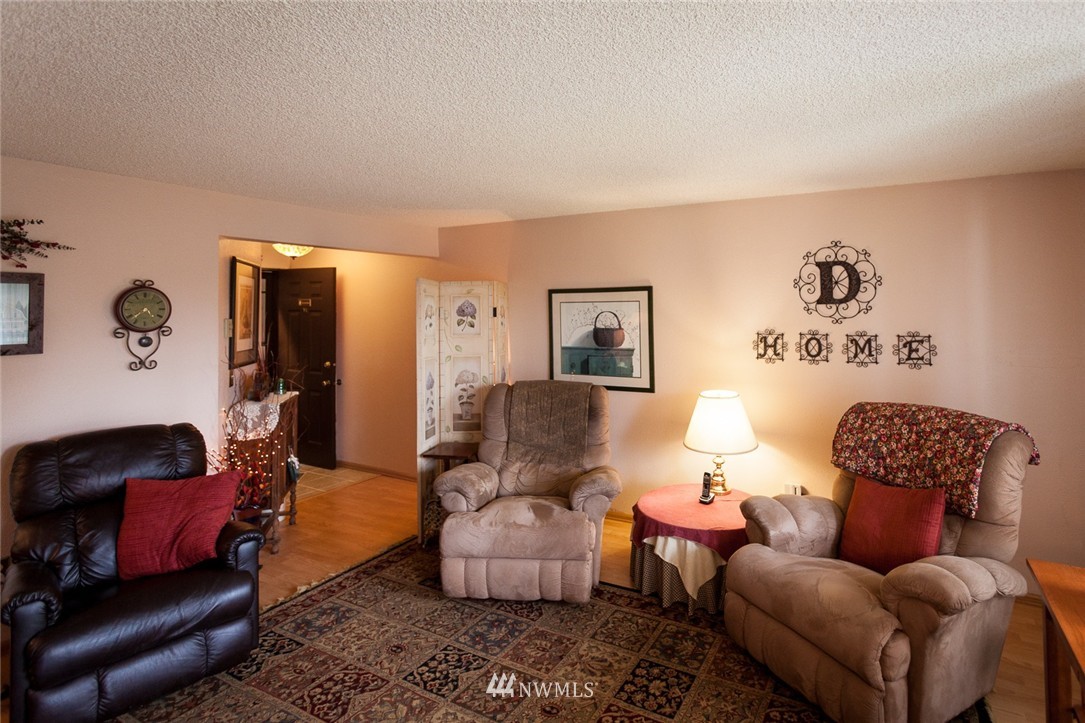 1541 Sheridan Road, Unit F1 Bremerton, WA 98310 - Photo 7 of 24 Gallery Image 7