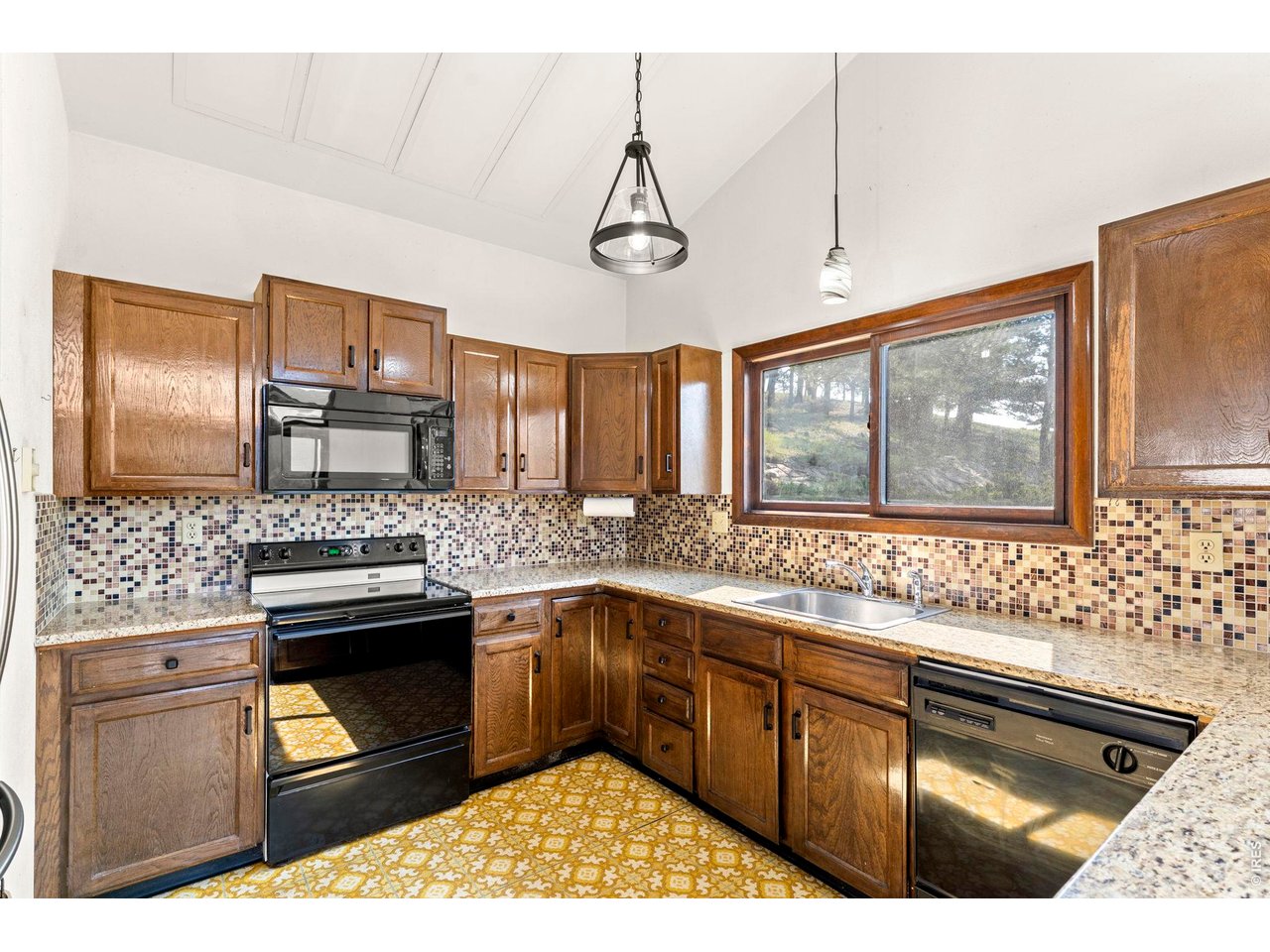 402 Broken Fence Road Boulder, CO 80302 - Photo 12 of 44 Plenty of counter space