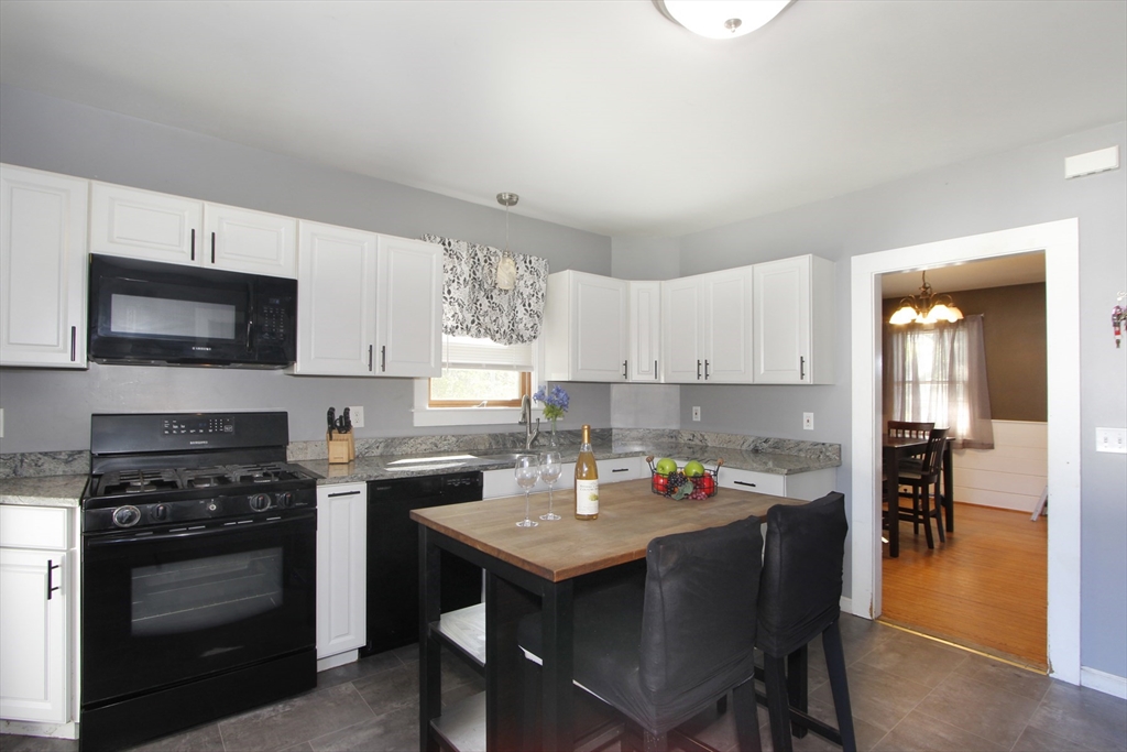 39 Highland Road Wareham, MA 02571 - Photo 14 of 34 Gallery Image 14
