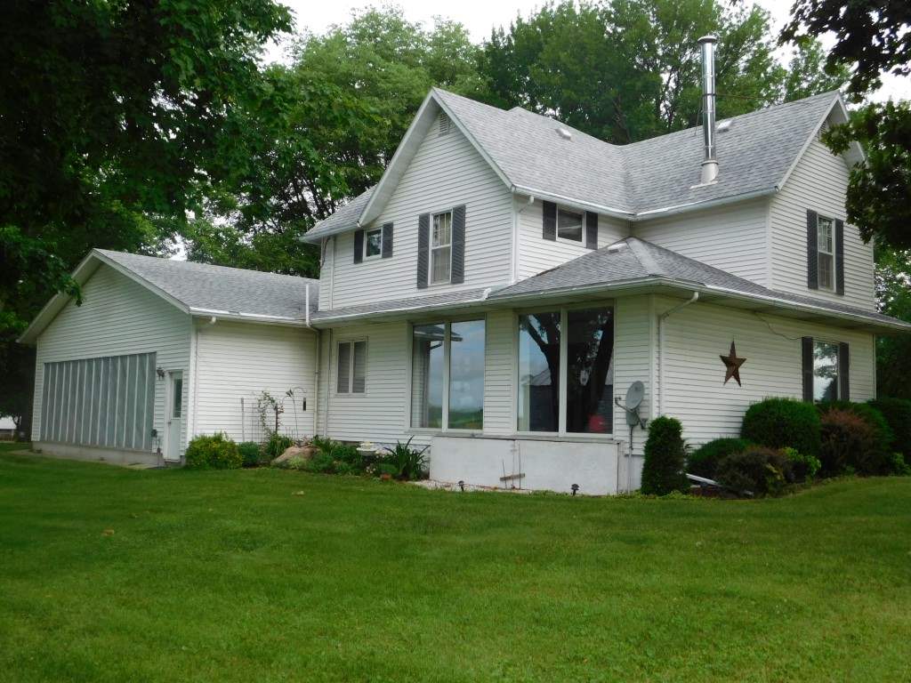 37 Oxford Junction Road Clarence, IA 52216 - Photo 1 of 24 Gallery Image 1