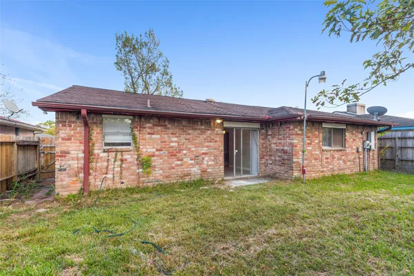 $1,475 | 743 Deercrest Street, Channelview, TX 77530