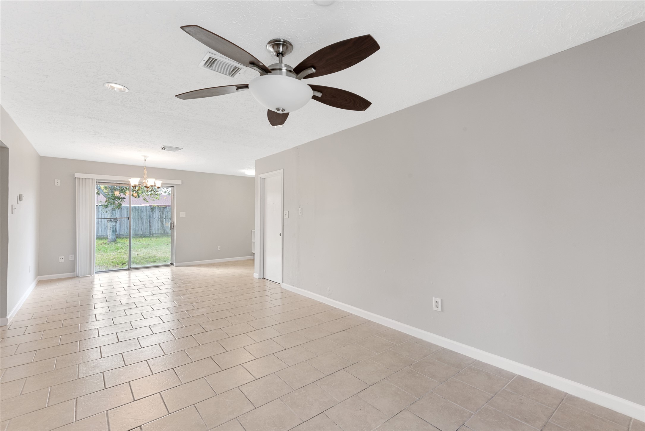 743 Deercrest Street Channelview, TX 77530 - Photo 3 of 17