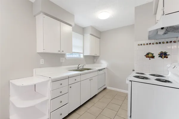 $1,475 | 743 Deercrest Street, Channelview, TX 77530