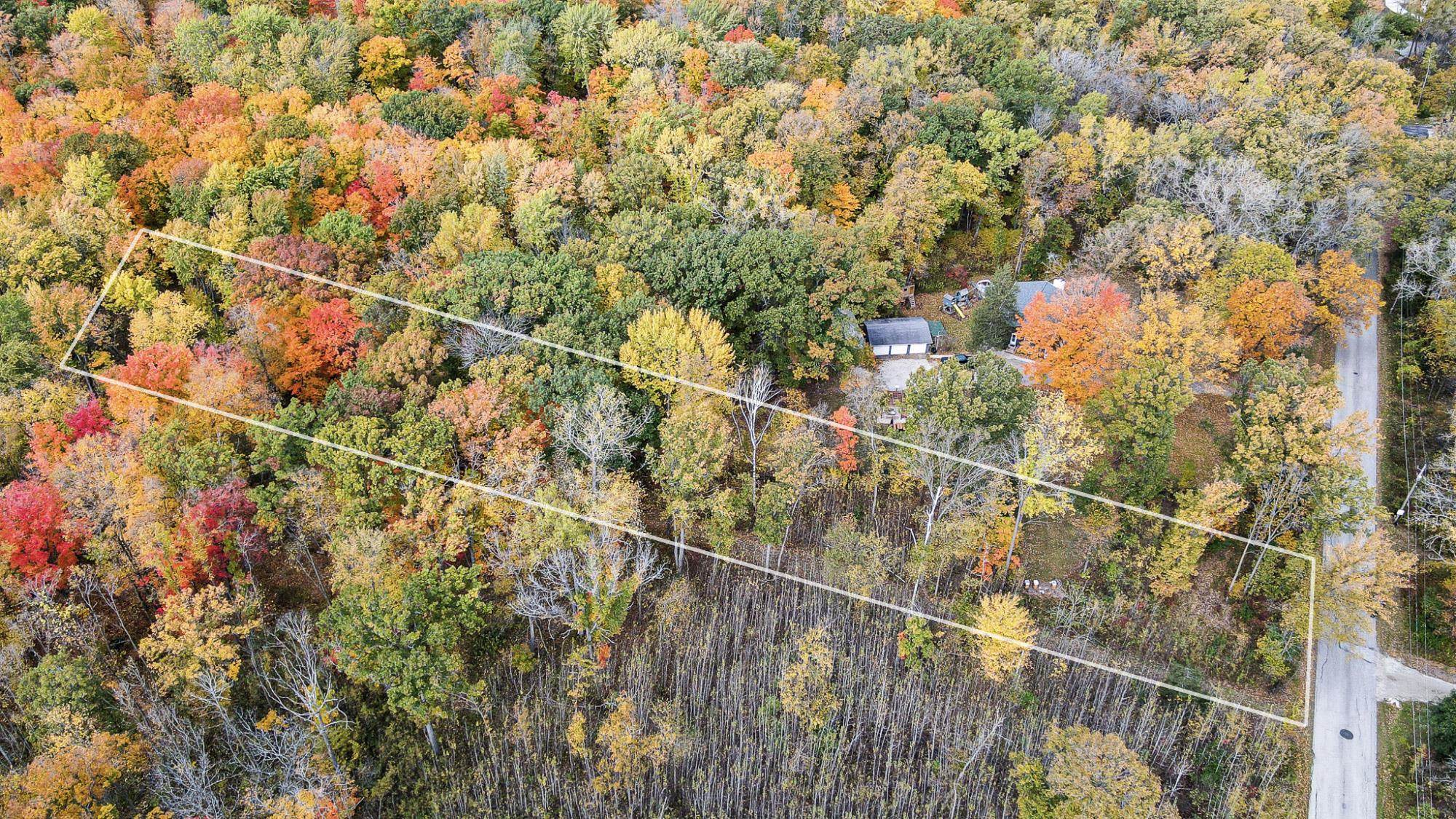 Edgewater Beach Rd Green Green Bay, WI 54311 - Photo 3 of 8