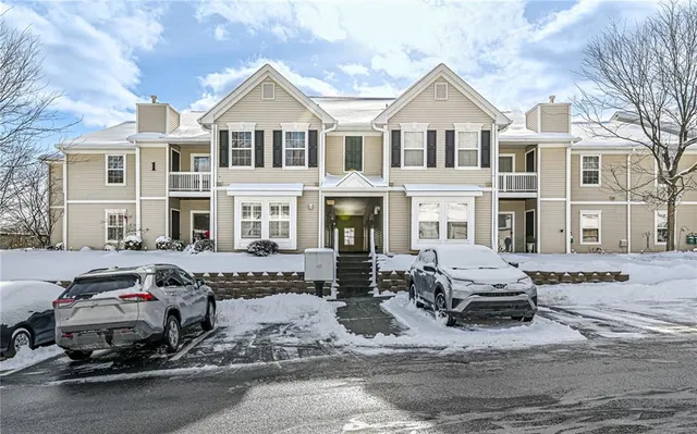 $275,000 | 1201 Lenox Ovl, Ross Township, PA 15237