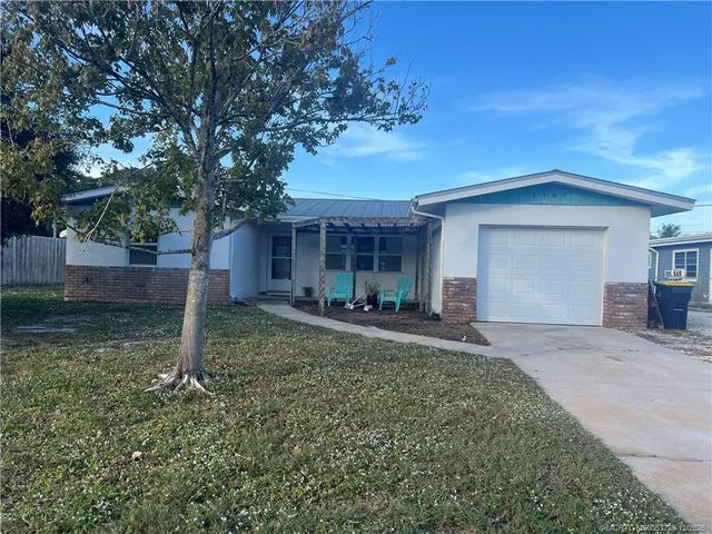 $2,400 | 1467 Southeast Andrews Street, Stuart, FL 34996
